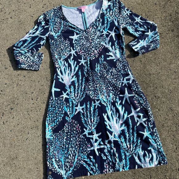 Lilly Pulitzer Dresses & Skirts - XS Lilly Pulitzer dress in Good Reef print